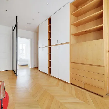 Charm And Modernity - 3bd-6p - Odeon Luxembourg Daire
