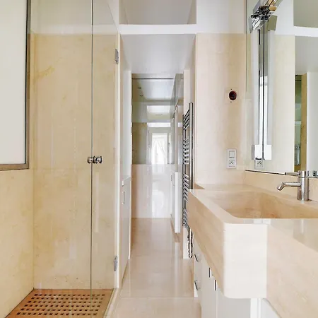 Charm And Modernity - 3bd-6p - Odeon Luxembourg Daire
