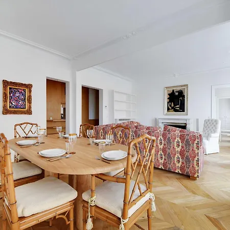 Charm And Modernity - 3bd-6p - Odeon Luxembourg Parijs